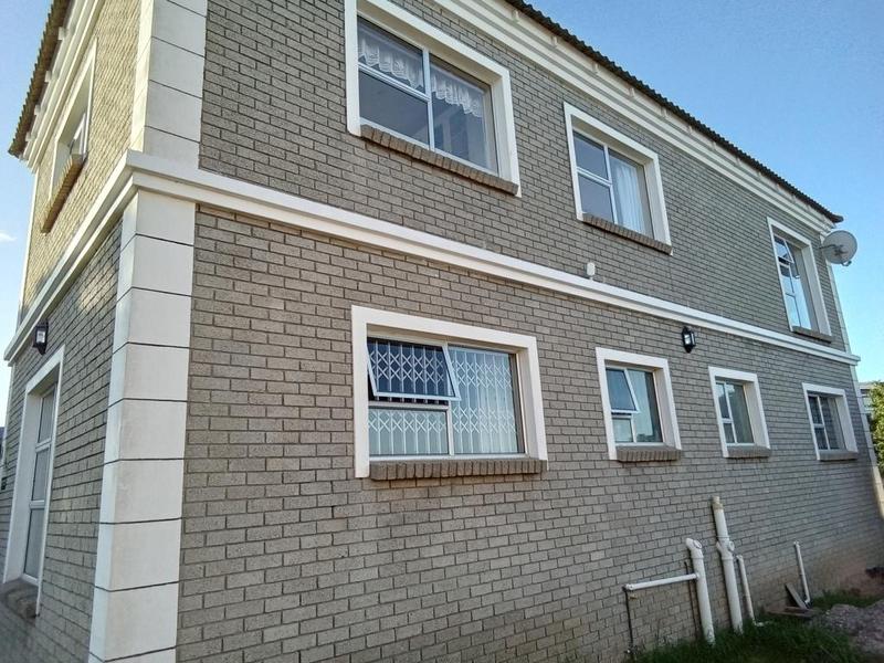 3 Bedroom Property for Sale in Boggomsbaai Western Cape